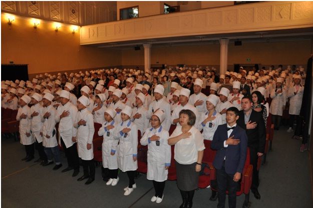 On October 20, 2016 in KGKP "Medical College of the City of Zhezkazgan" the festive action for students of the new set "Dedication in Students — 2016" has taken place.